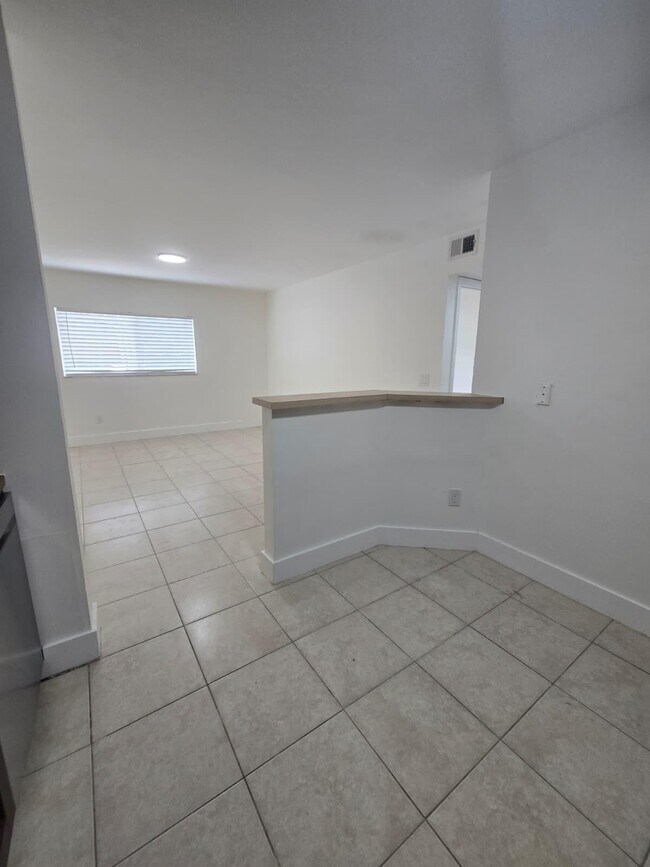 Building Photo - 3670 N 56th Ave