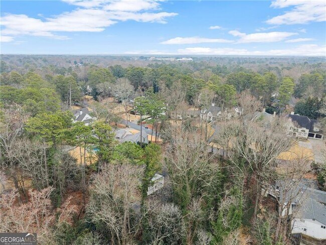 Building Photo - 4540 Club Valley Dr NE