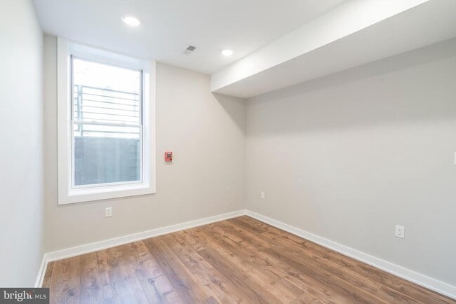 Building Photo - 435 N 35th St