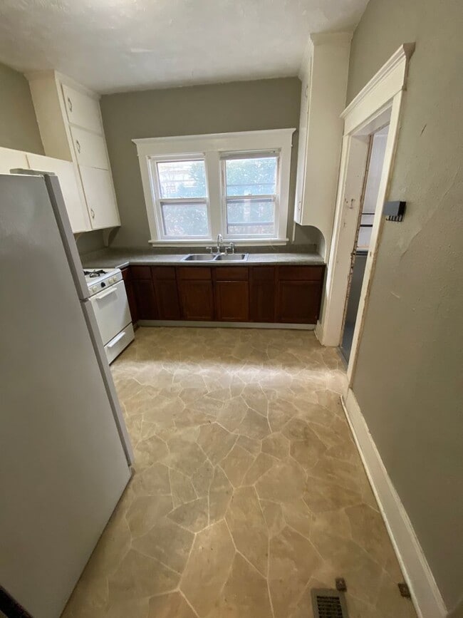 Building Photo - 2224 A St