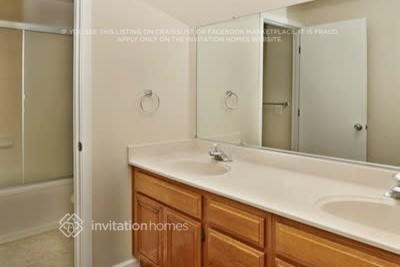 Building Photo - 5537 Blue Sapphire Way