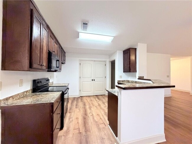 Building Photo - 292 Jameston Dr