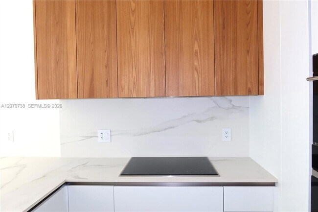 Building Photo - 1400 Biscayne Blvd