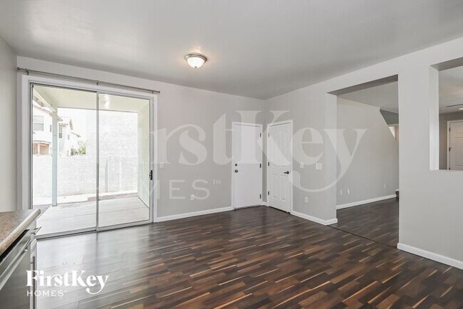 Building Photo - 7595 E Cholla Overlook Dr