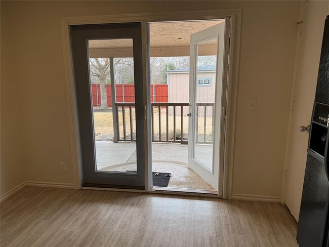 Building Photo - 334 Avalanche Ave