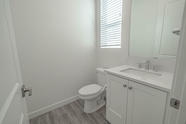 Building Photo - COMING SOON! 3-Bedroom Home with Solar Panels & Smart Home Features in Valencia!