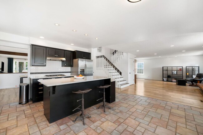 Building Photo - 4BD, 2.5BA Westminster Home with Back Yard