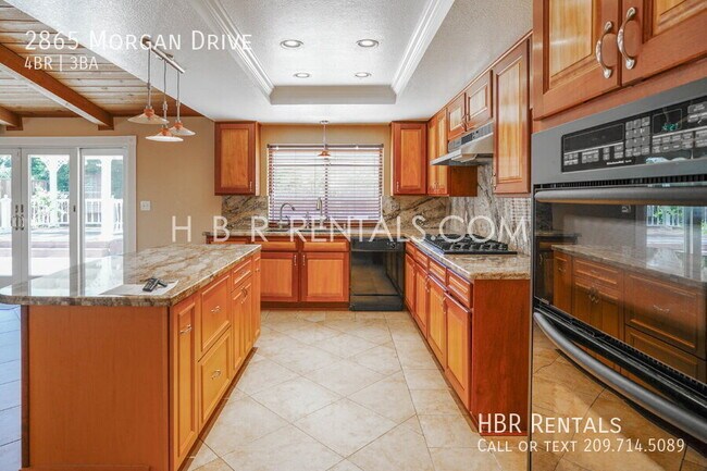 Building Photo - 2865 Morgan Dr