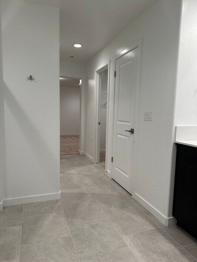 Building Photo - Welcome To This Charming Two-Story Home Ne...