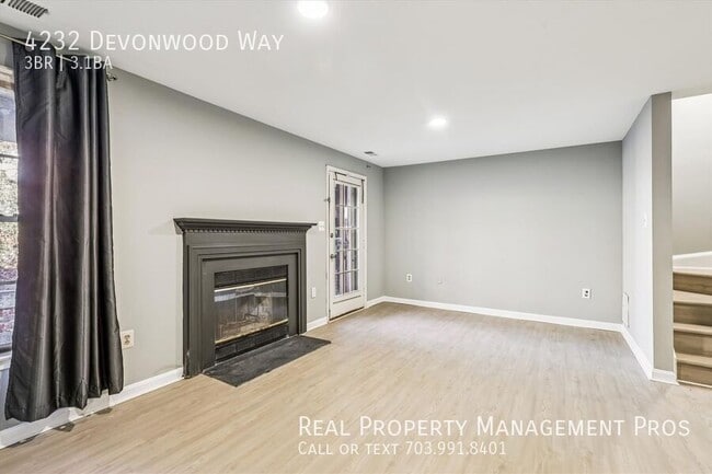 Building Photo - 4232 Devonwood Way