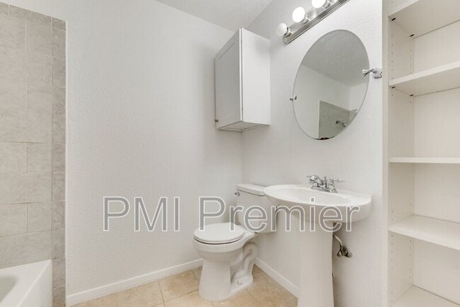 Building Photo - 1644 Americana Blvd