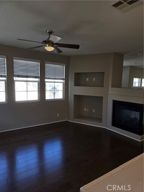 Building Photo - 2147 Cittadin Dr