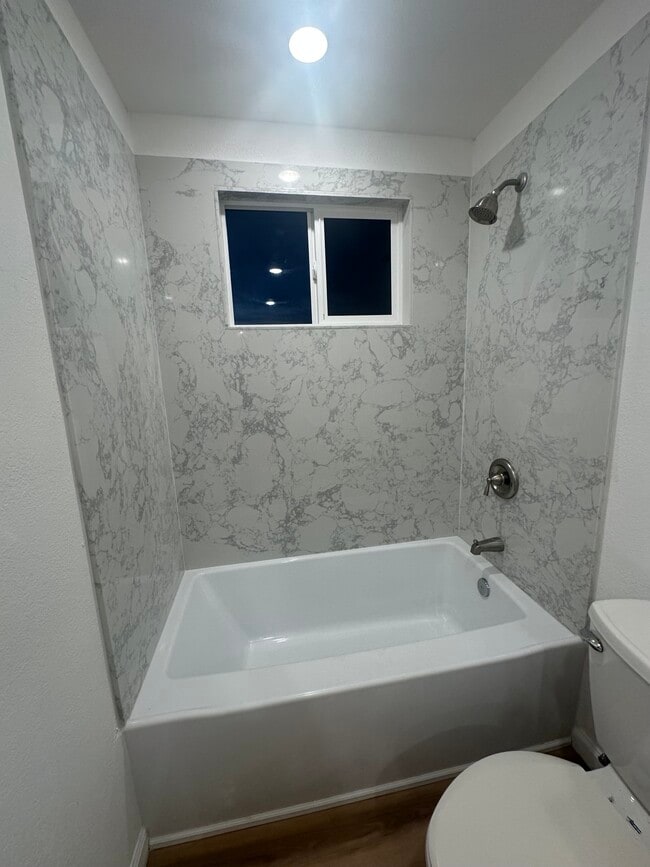 Building Photo - Phillips Lane