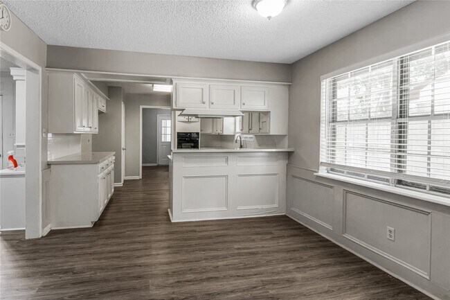 Building Photo - 1507 Sweet Grass Trail