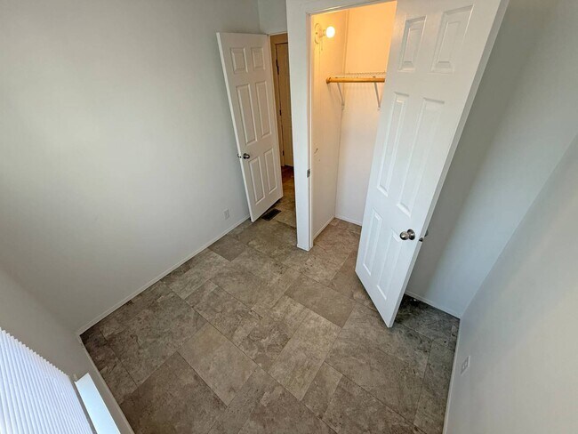 Building Photo - 2501 N Apperson Way