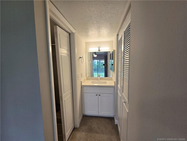 Building Photo - 3206 SE Aster Ln