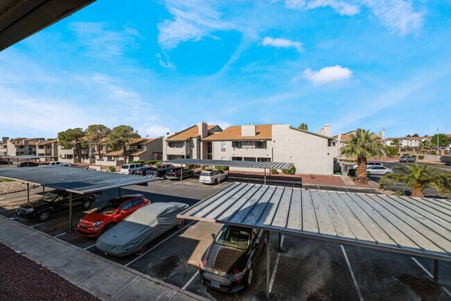 Building Photo - Charming 2-Bedroom Condo!