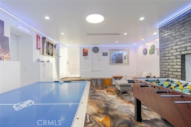 Building Photo - 660 Woodbury Rd