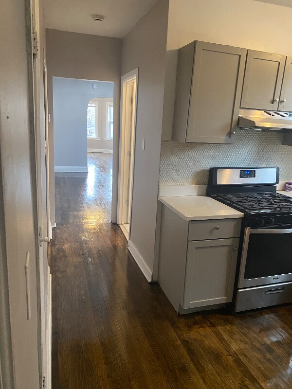 Building Photo - 10600 S Prairie Ave