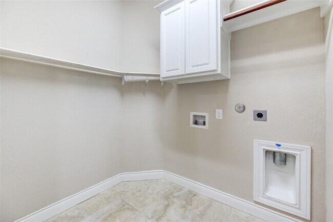 Building Photo - 29103 Erica Lee Ct