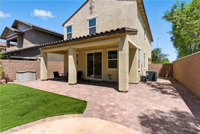 Building Photo - 161 Volti Subito Way