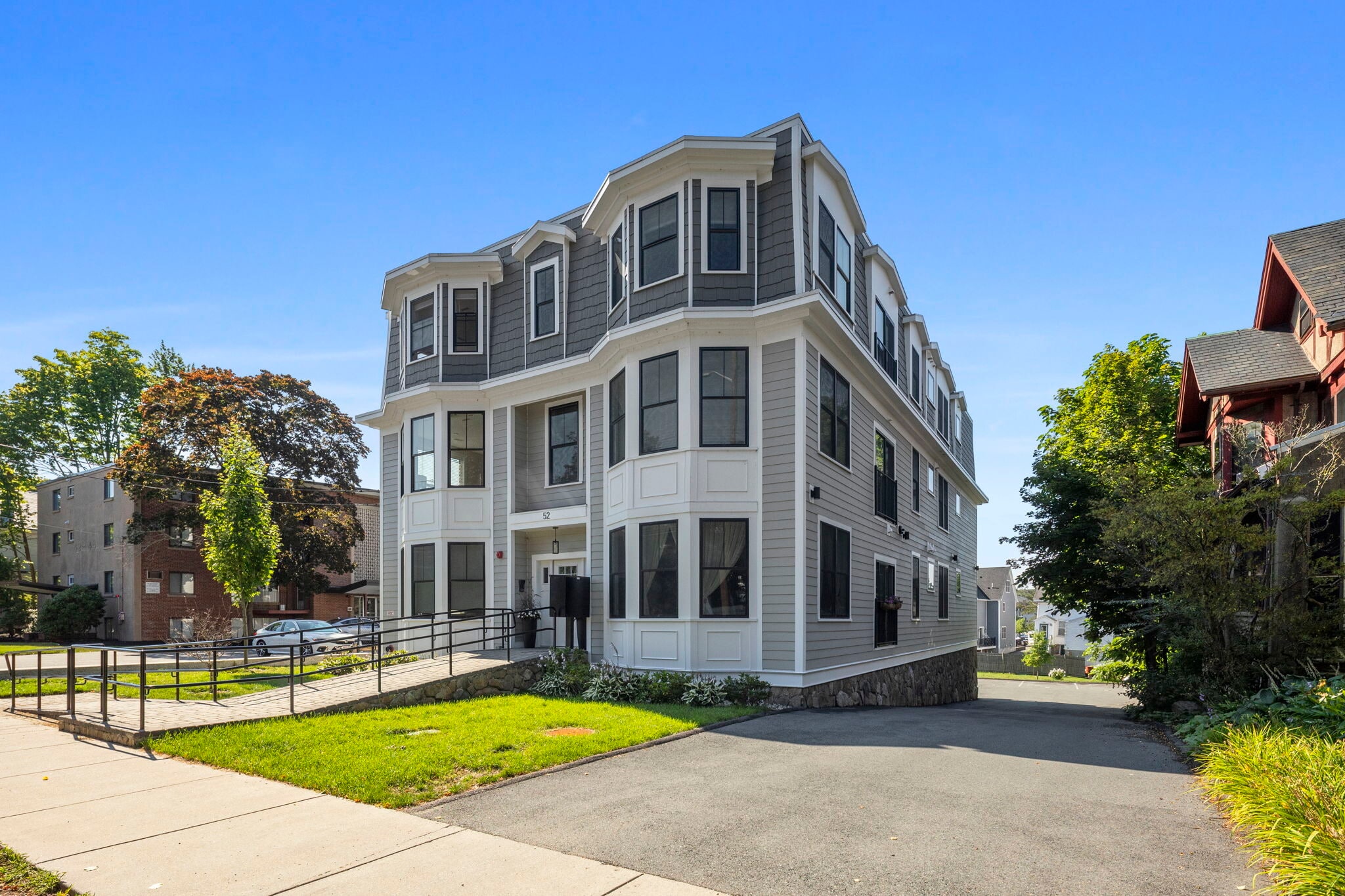 Building Photo - 52 W Emerson St