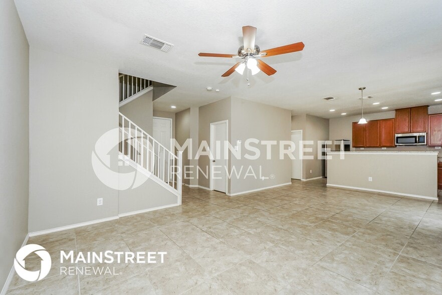 Building Photo - 306 Orchard Willow