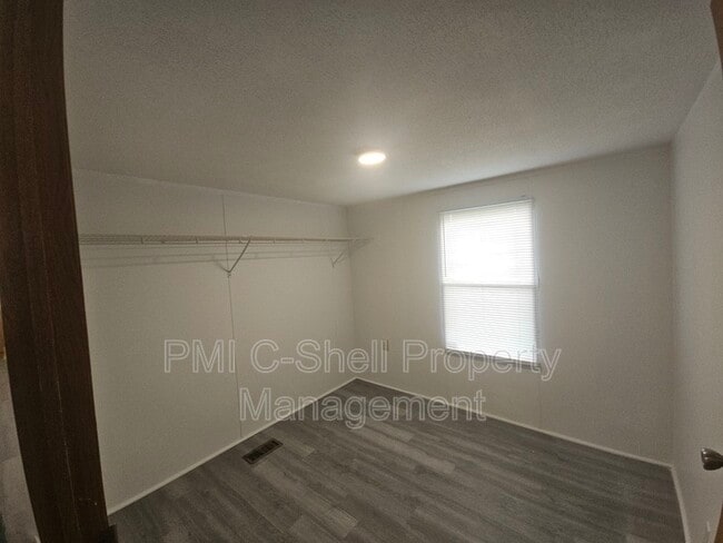 Building Photo - 3903 Bowens Ct