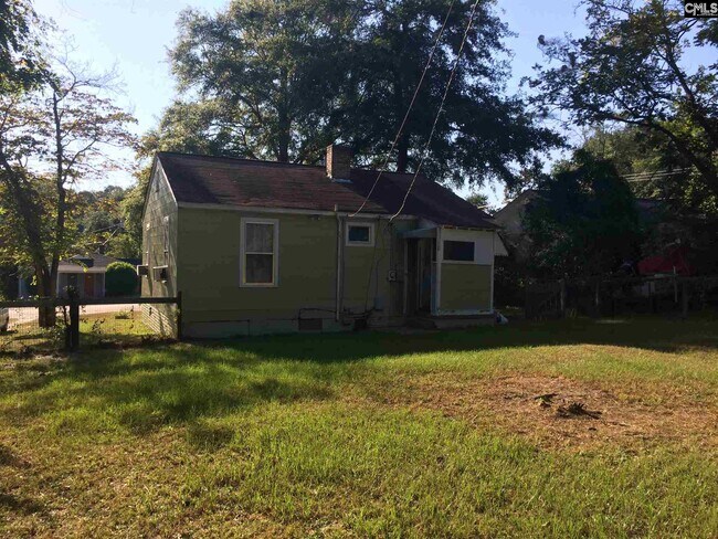 Building Photo - 704 S Bonham Rd