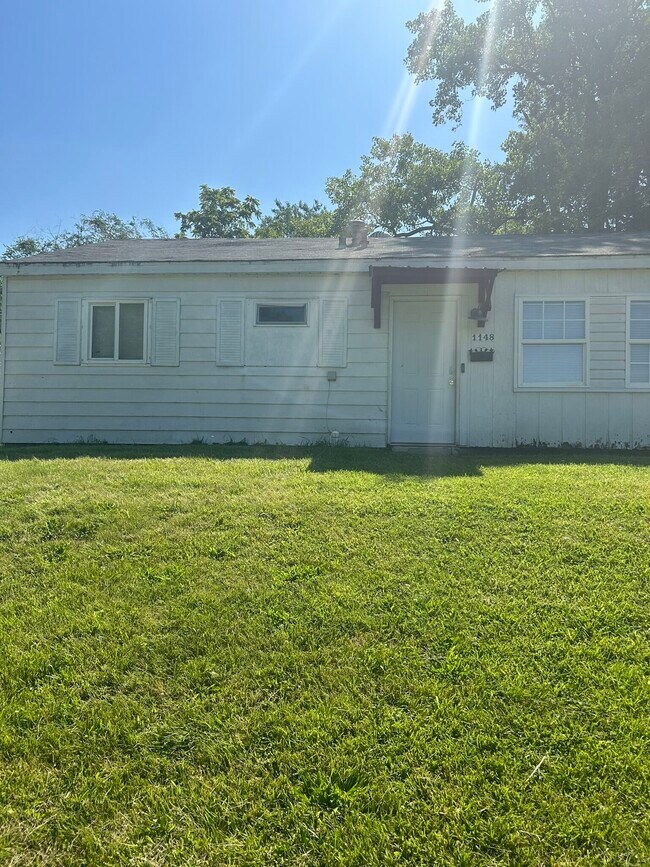 Building Photo - Why Rent when you could Own for less
