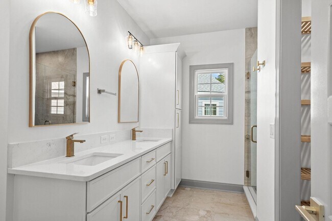 Building Photo - 113 ARBOR RIDGE CIR