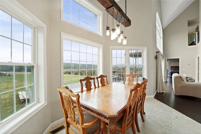 Building Photo - 136 Vargo Rd