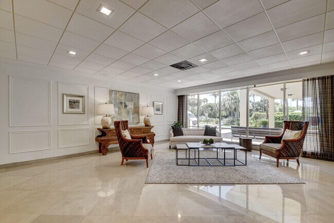 Building Photo - 2121 N Ocean Blvd