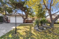 Building Photo - 1878 Cabana Dr