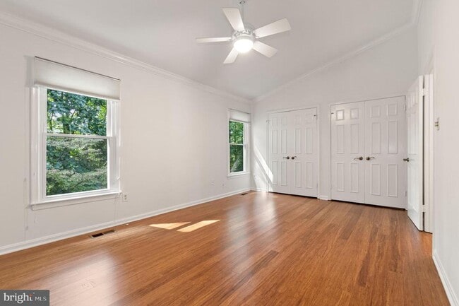 Building Photo - 10504 Pine Haven Terrace