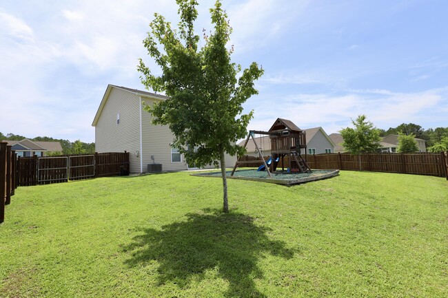 Building Photo - 17 Carriagebrook Cir