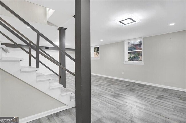 Building Photo - 2248 Farley Ct