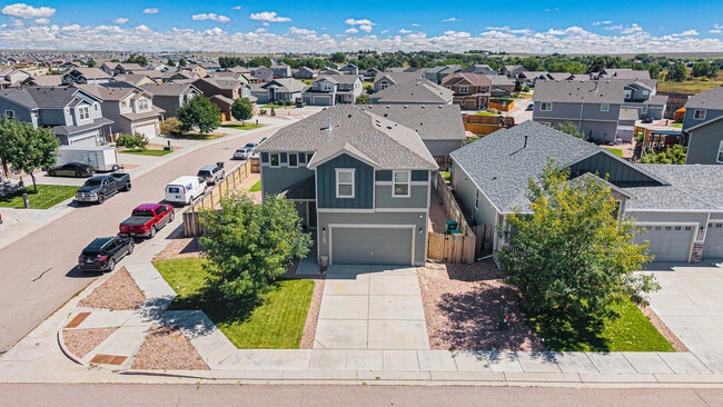 Building Photo - 6915 Mandan Dr
