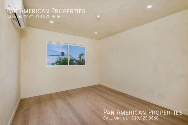 Building Photo - 1105 N Pacific Coast Hwy