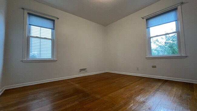 Building Photo - 84th Street  3531-3533