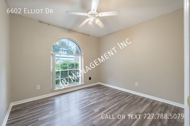 Building Photo - 6602 Elliot Dr