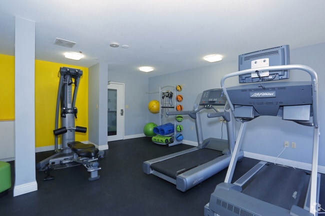 Interior Photo - Patriot Suites