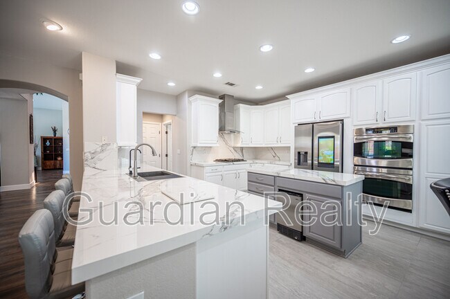 Building Photo - 11112 Pine Greens Ct