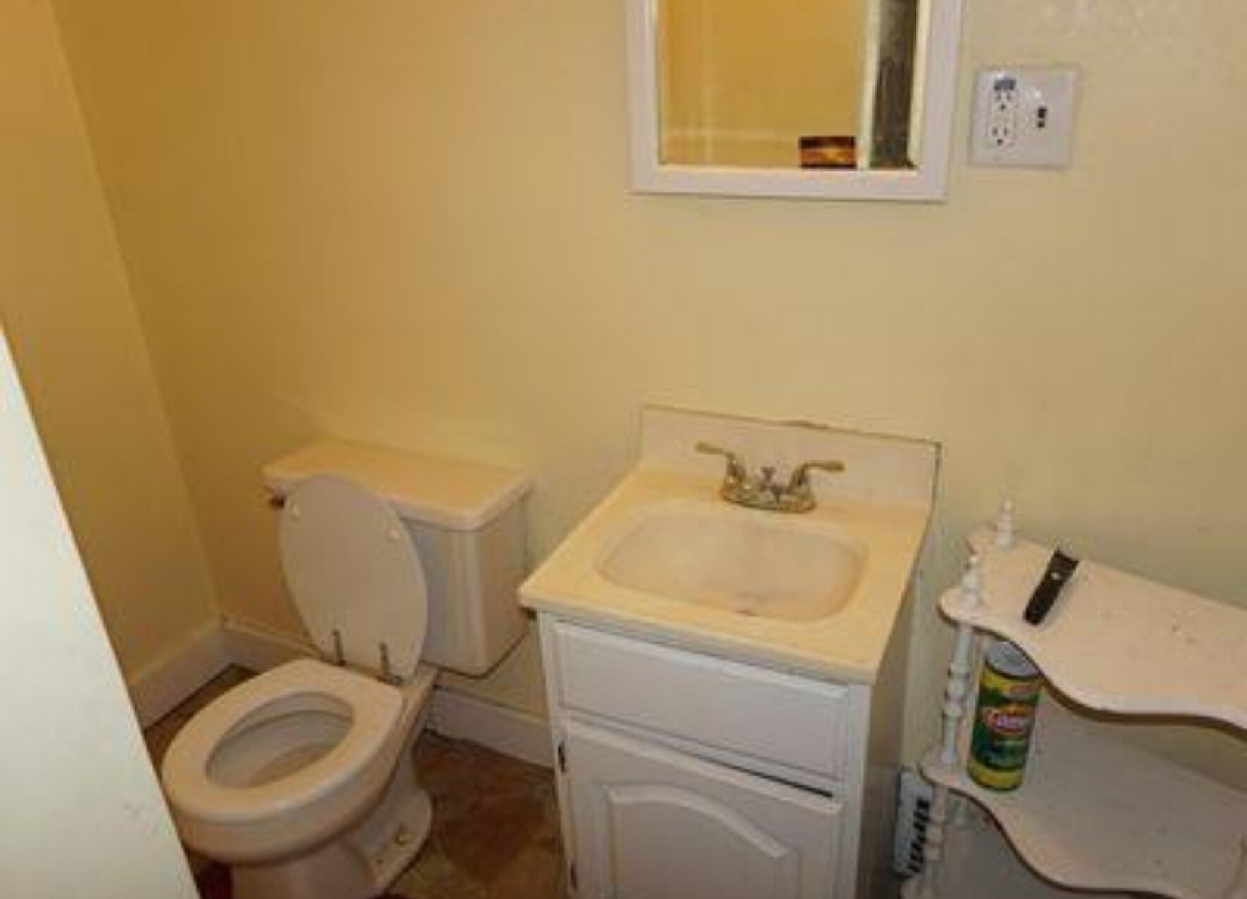 Building Photo - 412 W Vine St