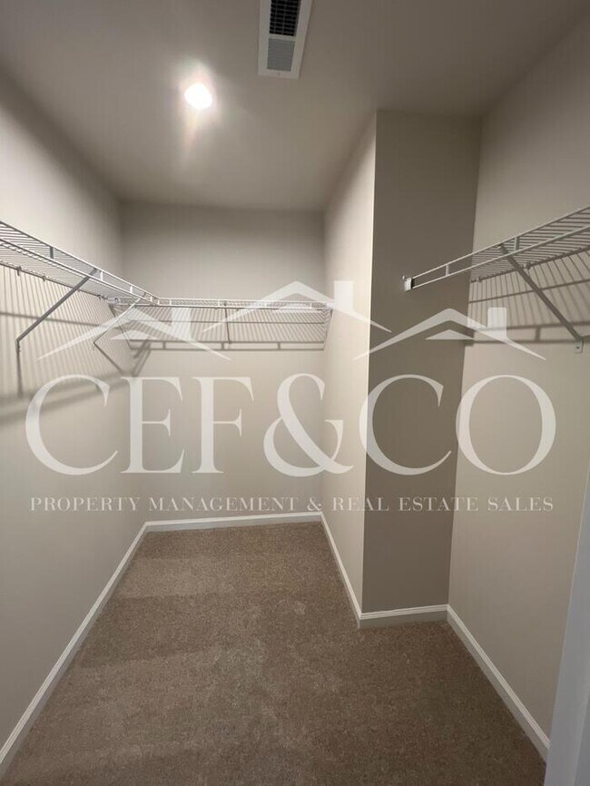 Building Photo - New Construction Gem – 4BR + Loft, Garage, and Great Amenities!