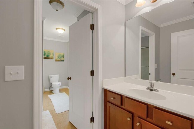 Building Photo - 120 Cornerstone Pl