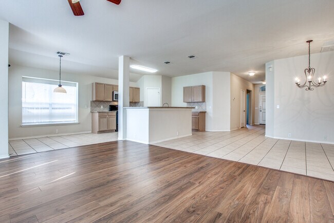 Building Photo - 612 Arrowood Pl