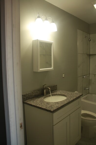 7918 1/2 Bathroom - 7918 Lloyd Ave