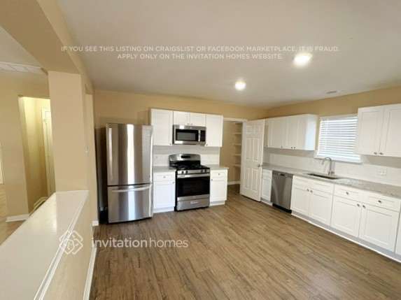 Building Photo - 13742 Clarks Fork Dr