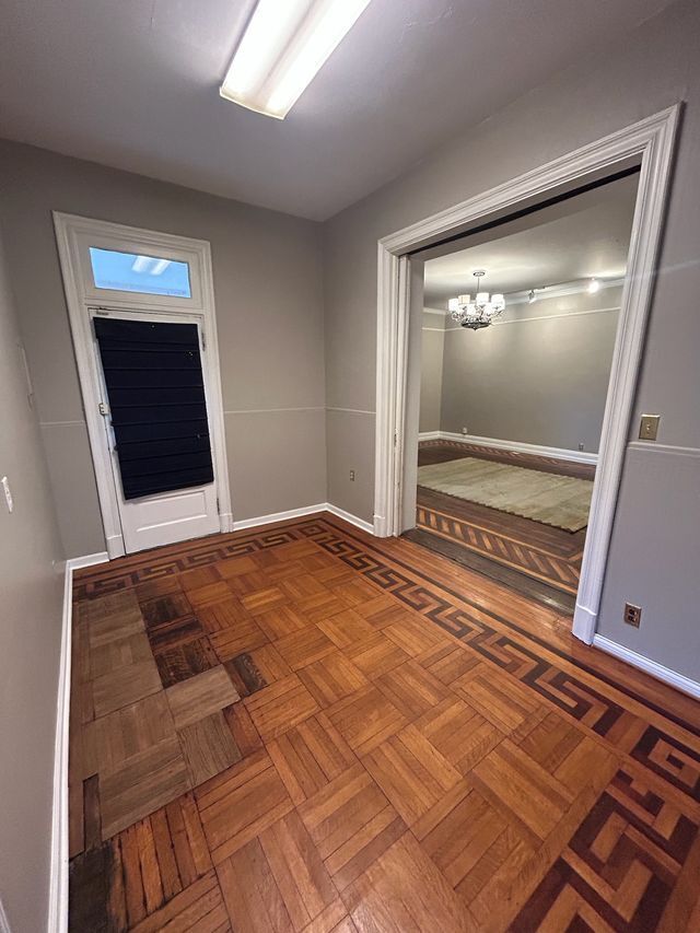 Building Photo - 644 Dayton St